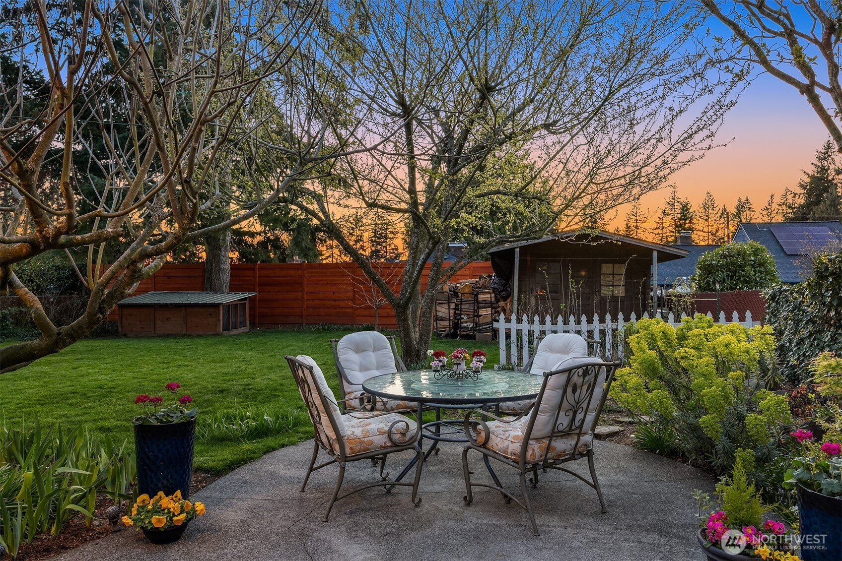 12715 Palatine Avenue N, Seattle, WA 98133