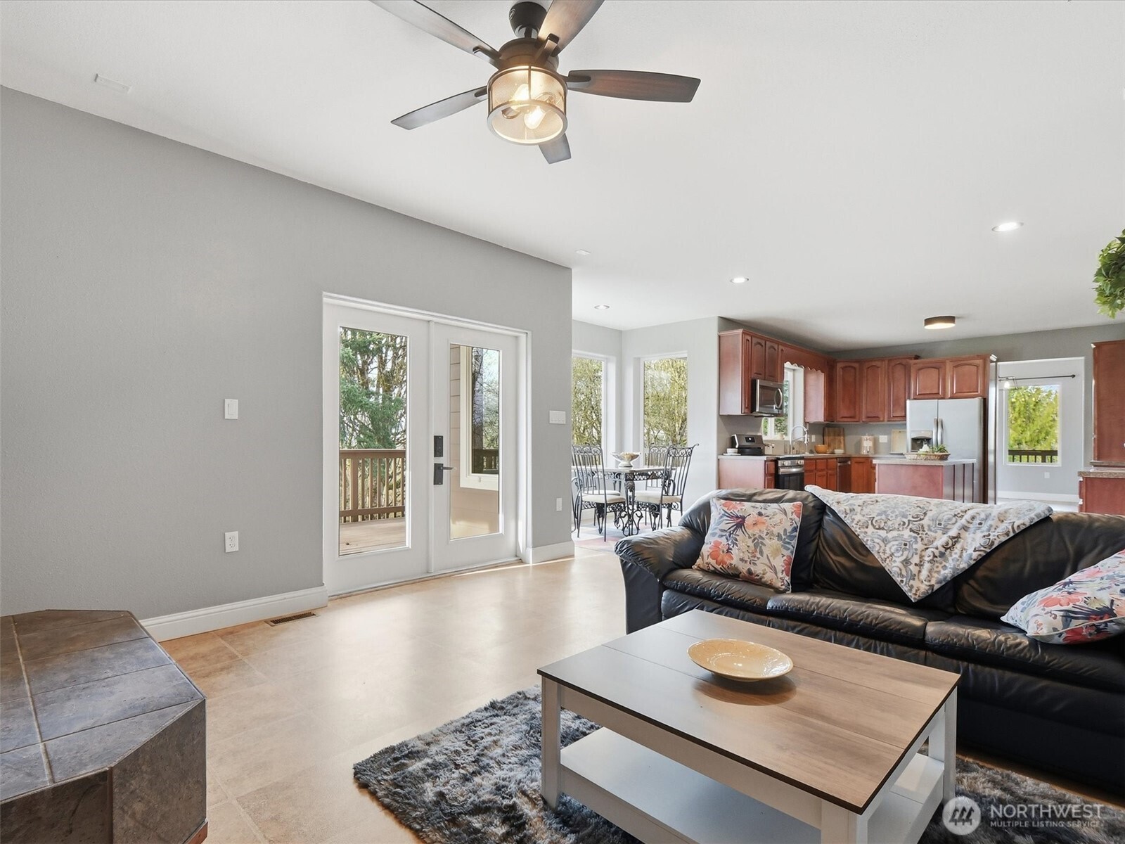 195 Rockwood Road , Kalama, WA 98625