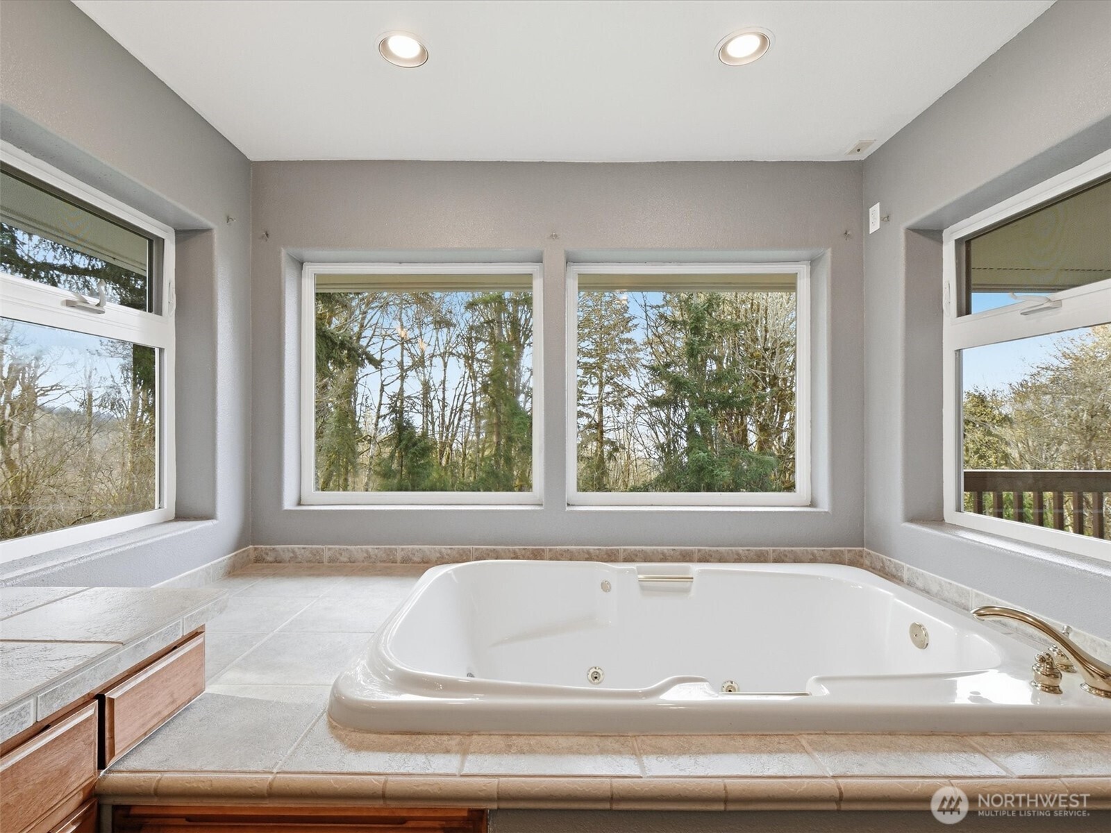 195 Rockwood Road , Kalama, WA 98625