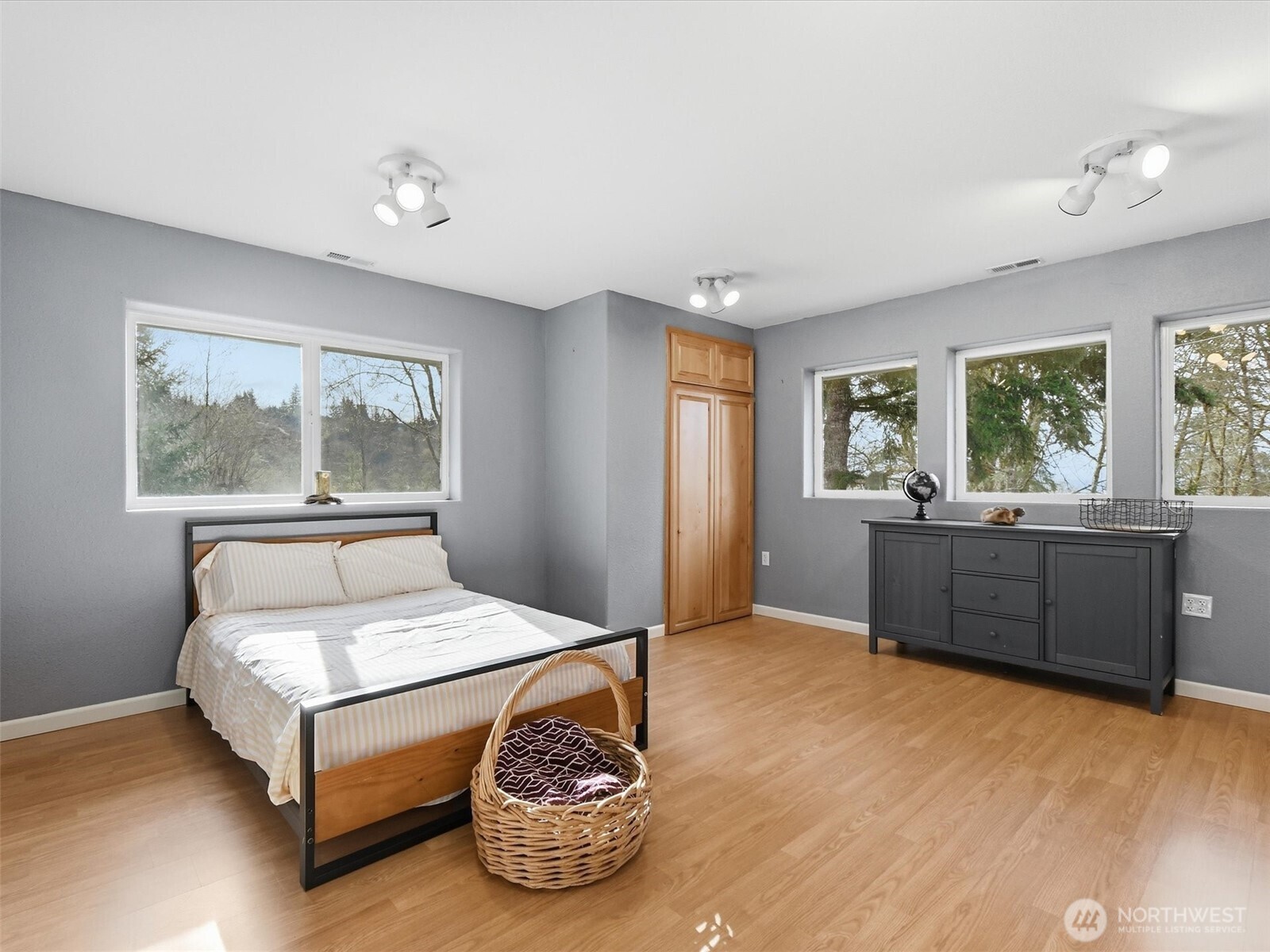 195 Rockwood Road , Kalama, WA 98625