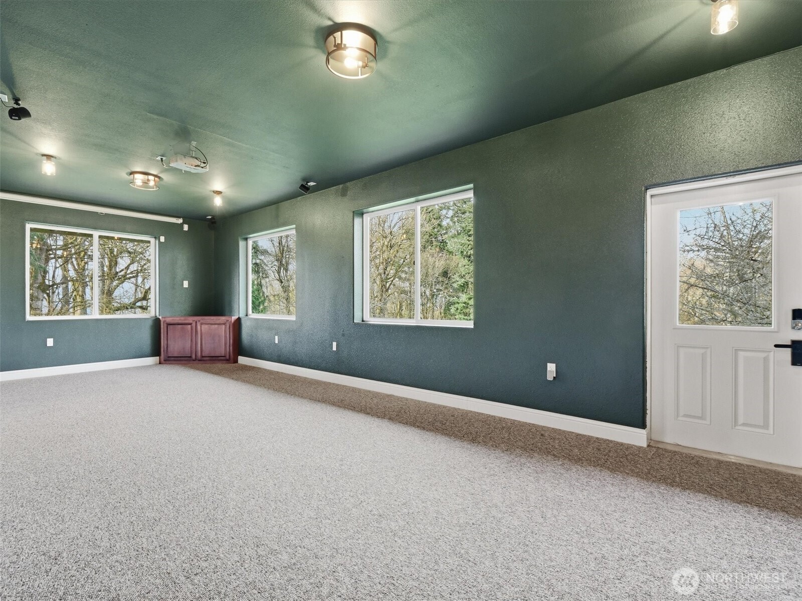 195 Rockwood Road , Kalama, WA 98625