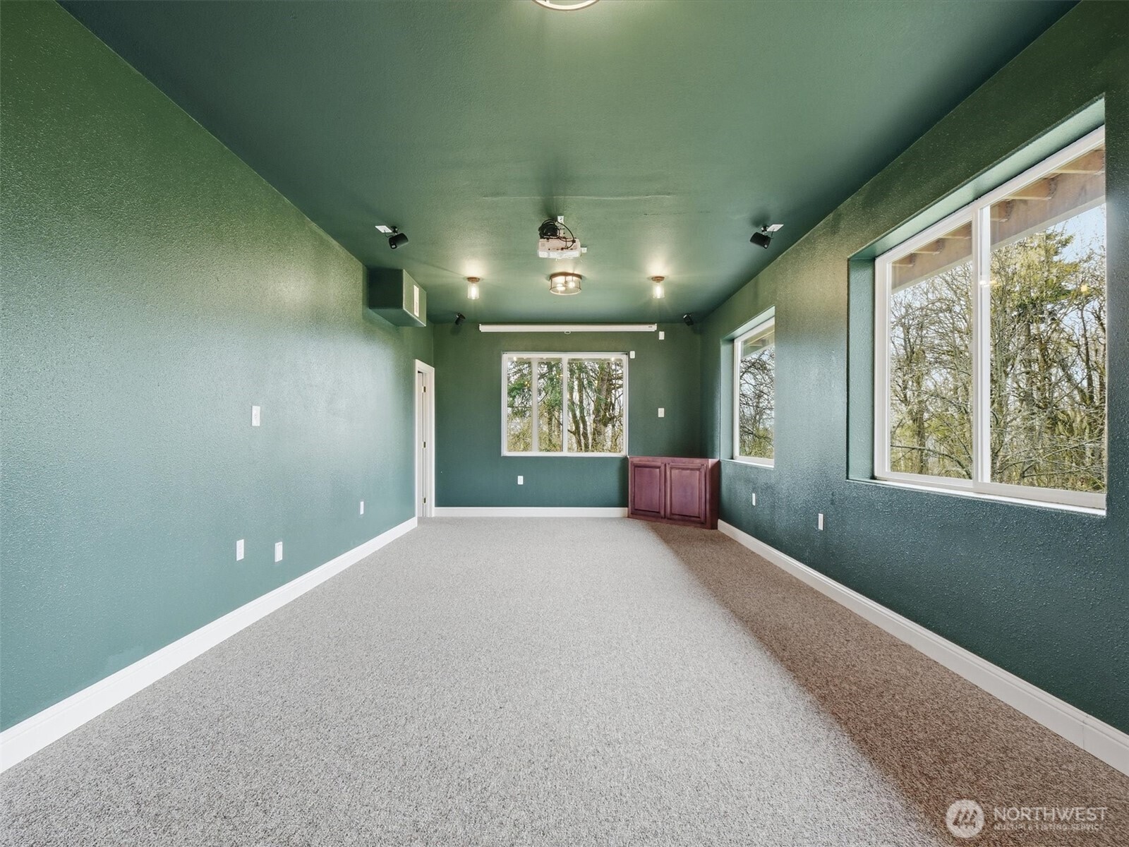 195 Rockwood Road , Kalama, WA 98625