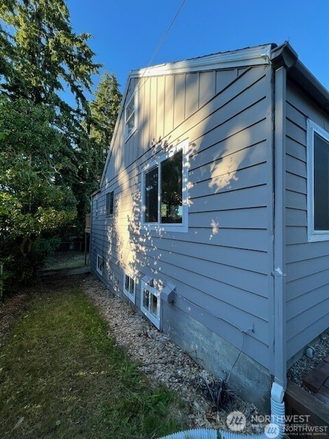 1448 17th Street , Bremerton, WA 98337-1372