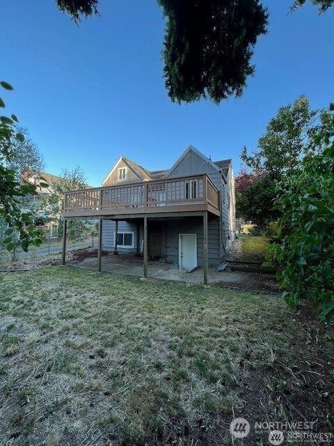 1448 17th Street , Bremerton, WA 98337-1372