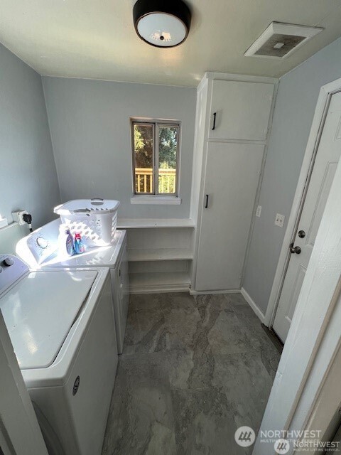 1448 17th Street , Bremerton, WA 98337-1372