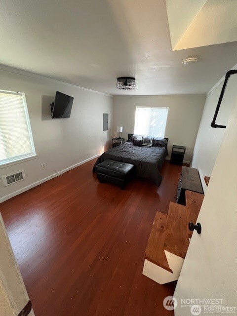 1448 17th Street , Bremerton, WA 98337-1372