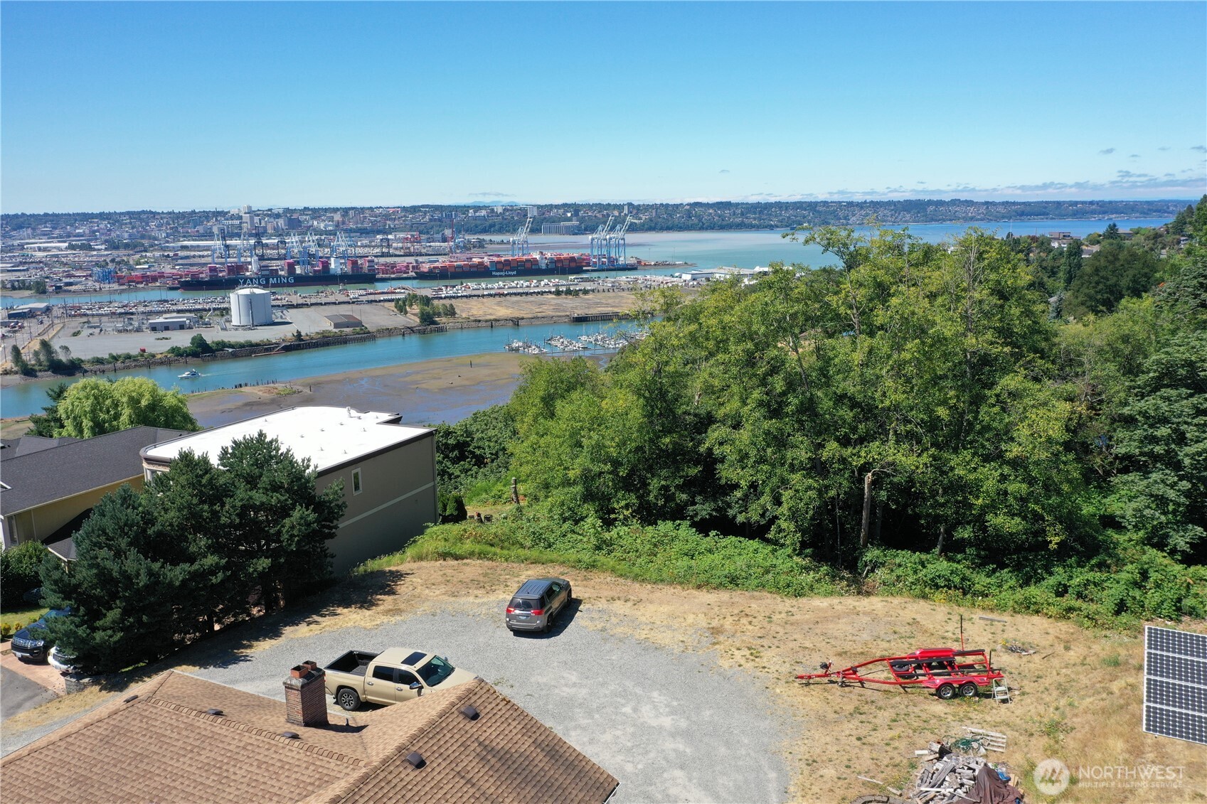 2910 44th Avenue NE, Tacoma, WA 98422