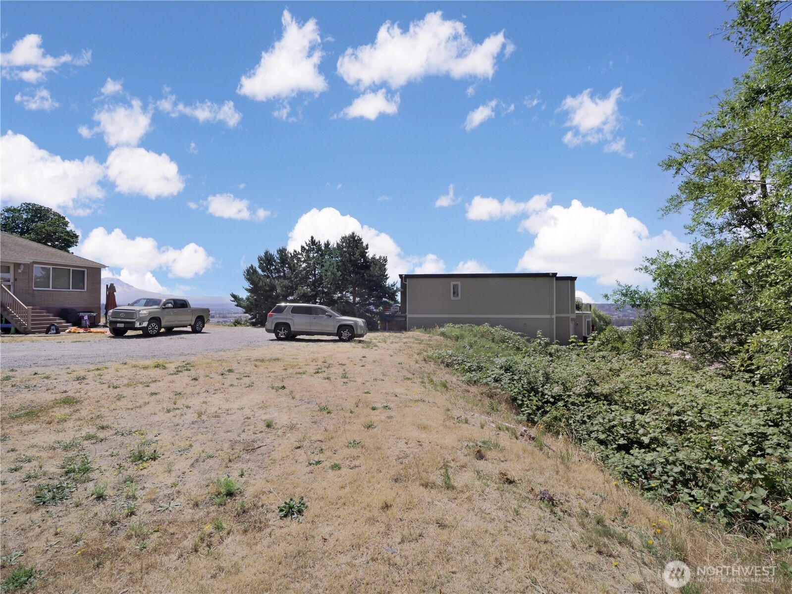 2910 44th Avenue NE, Tacoma, WA 98422