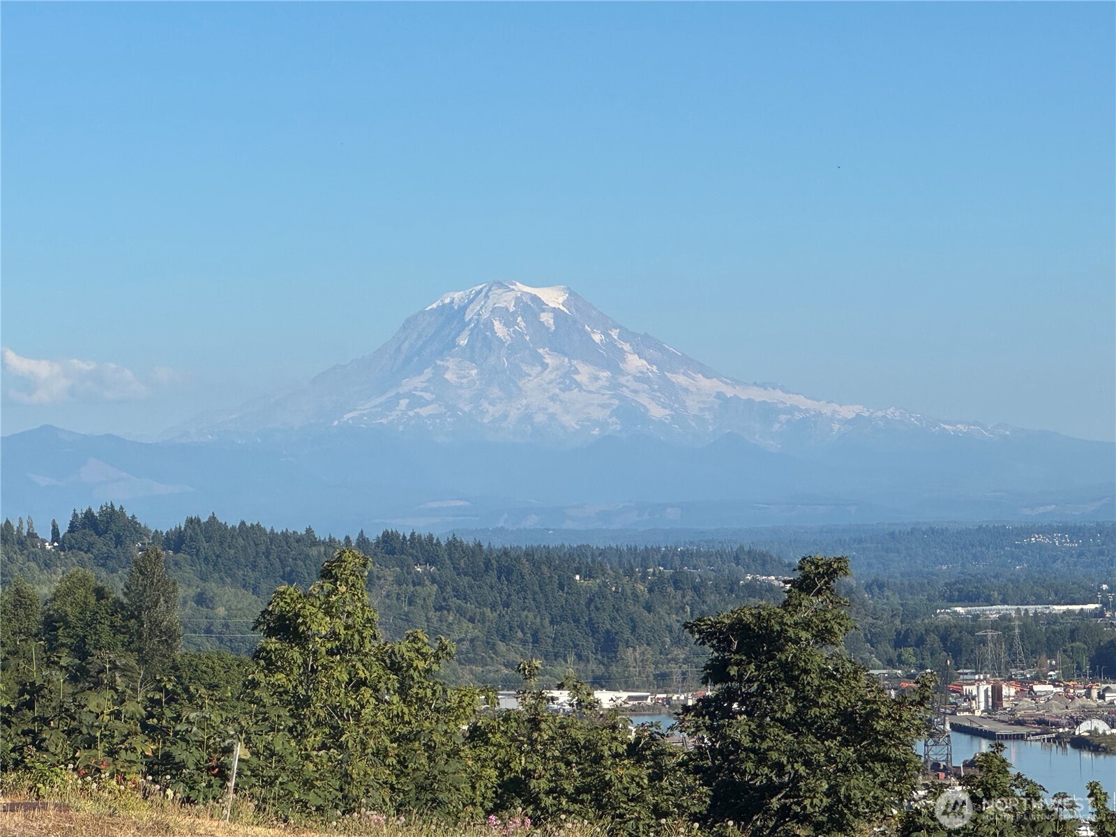 2910 44th Avenue NE, Tacoma, WA 98422