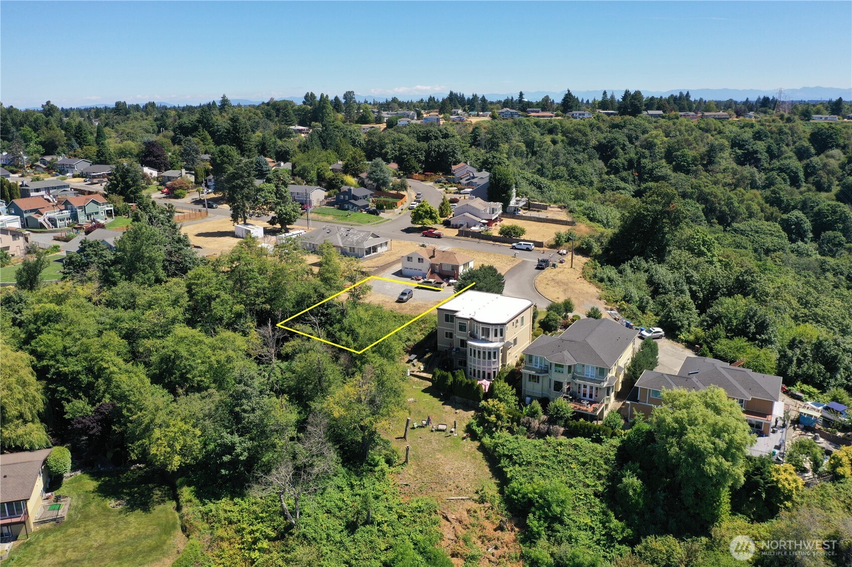 2910 44th Avenue NE, Tacoma, WA 98422