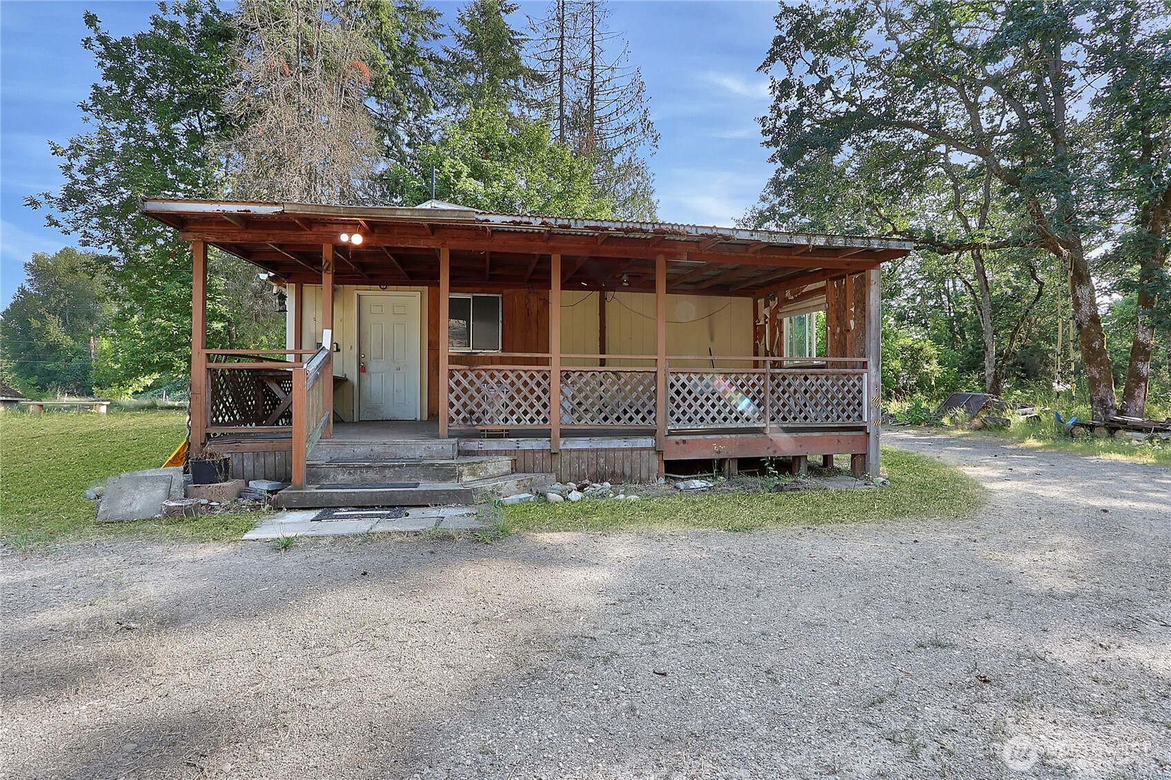 514 Huggins Greig Road S, Roy, WA 98580