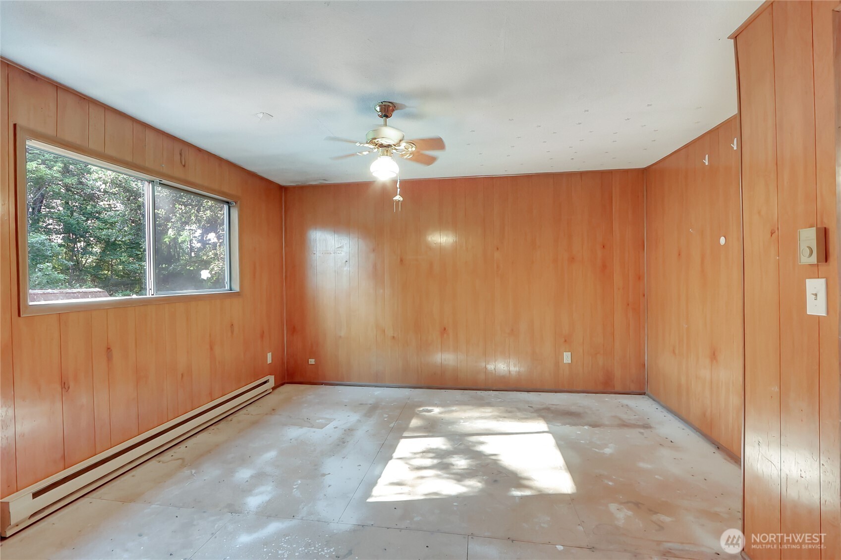 514 Huggins Greig Road S, Roy, WA 98580