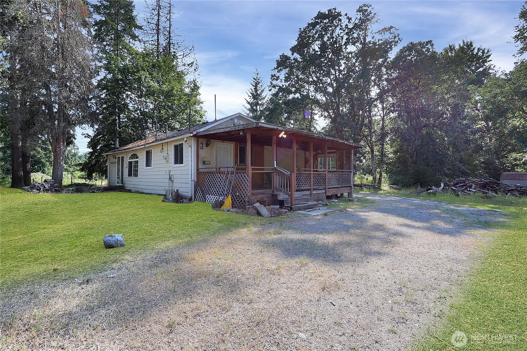 514 Huggins Greig Road S, Roy, WA 98580