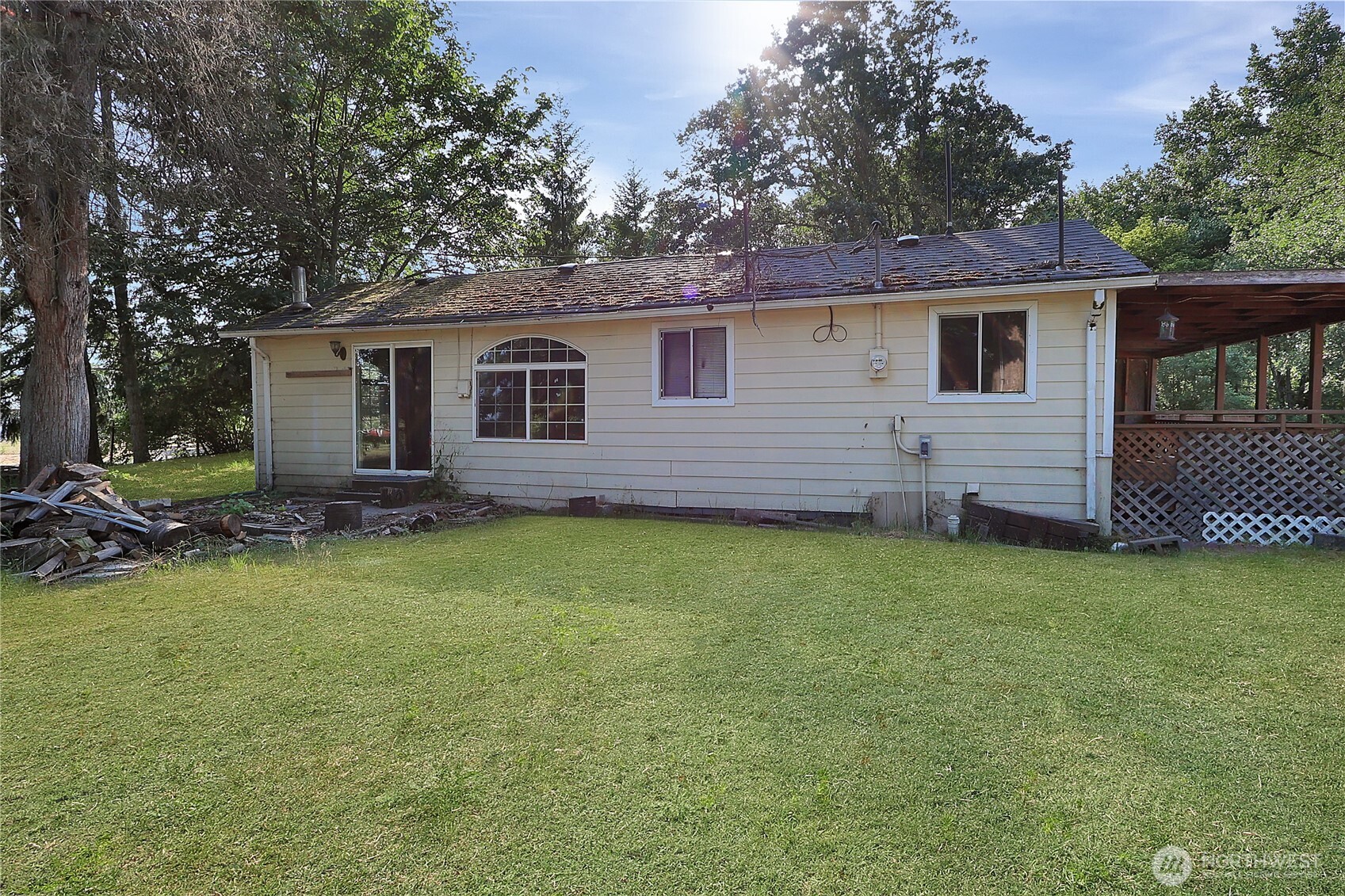 514 Huggins Greig Road S, Roy, WA 98580
