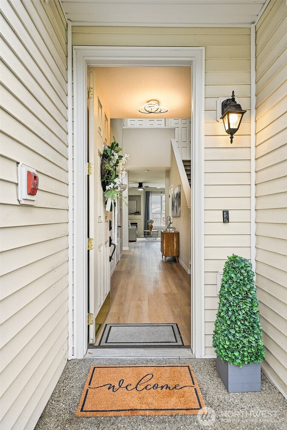 3200 SE 12th Street #1043, Renton, WA 98058-3888