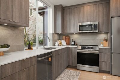 6710 36th Avenue SW #B, Seattle, WA 98126 - Photo 12