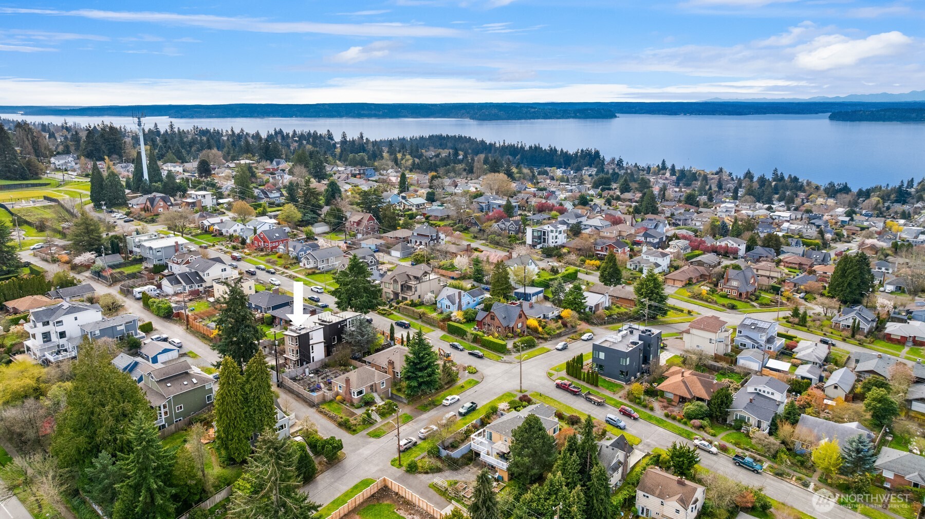 6710 36th Avenue SW #B, Seattle, WA 98126