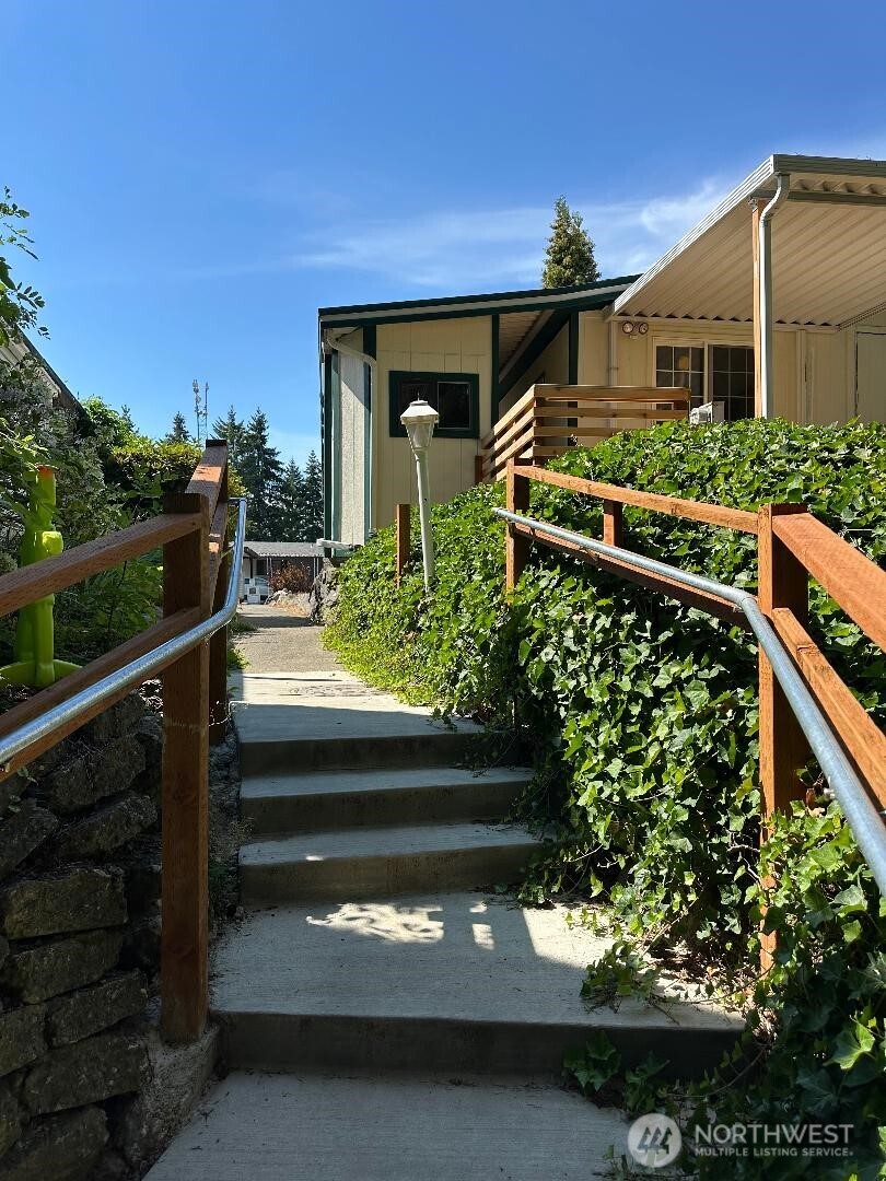 2500 S 370th Street #118, Federal Way, WA 98003
