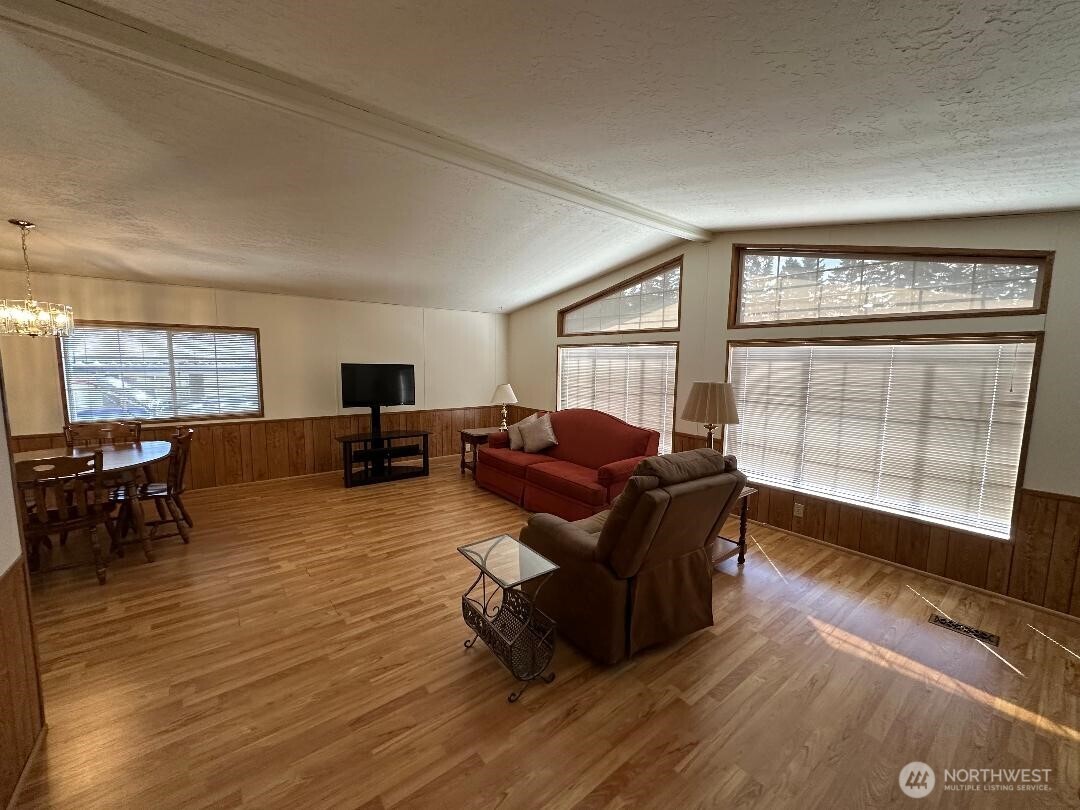 2500 S 370th Street #118, Federal Way, WA 98003