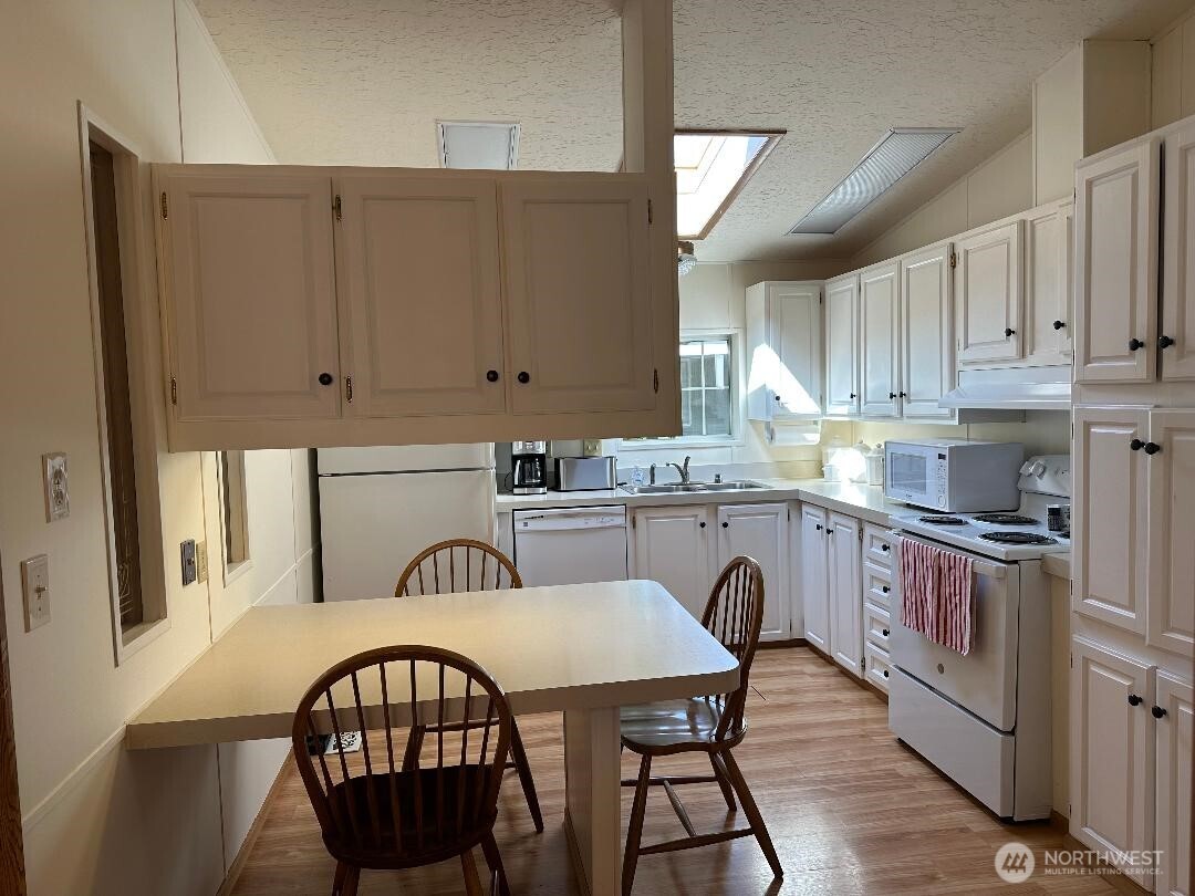 2500 S 370th Street #118, Federal Way, WA 98003
