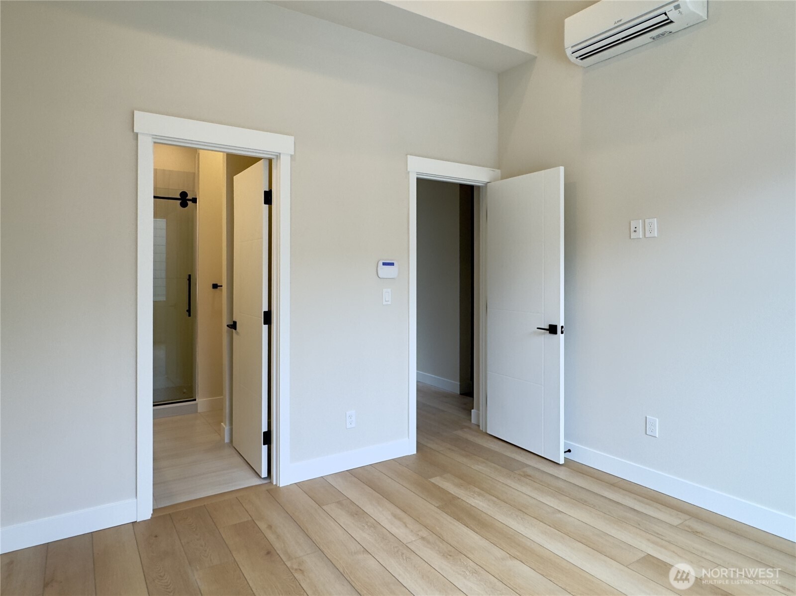 6945 42nd Avenue S, Seattle, WA 98118