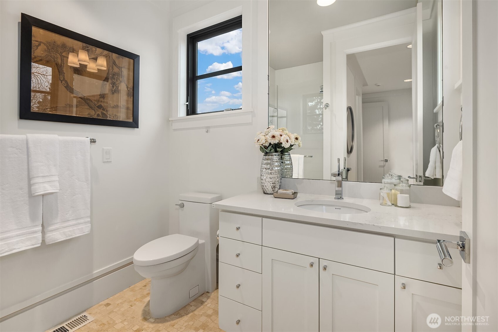 9036 NE 26th Street , Clyde Hill, WA 98004-1641