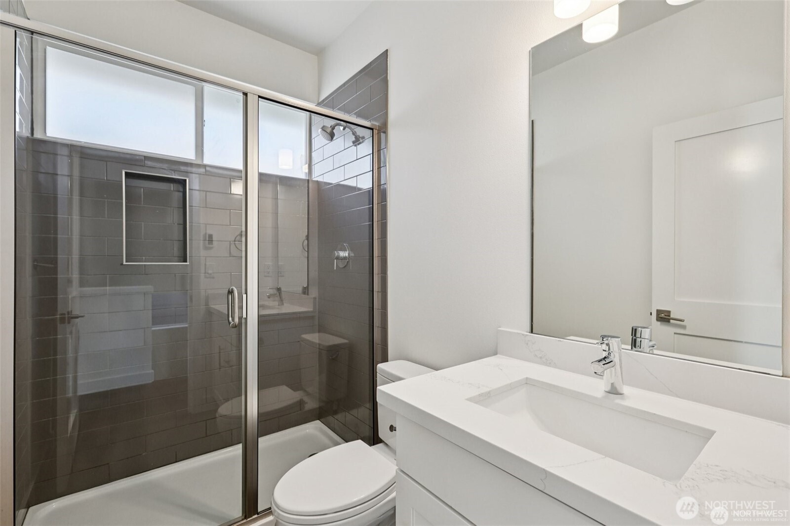 5257 Brooklyn Avenue NE, Seattle, WA 98105