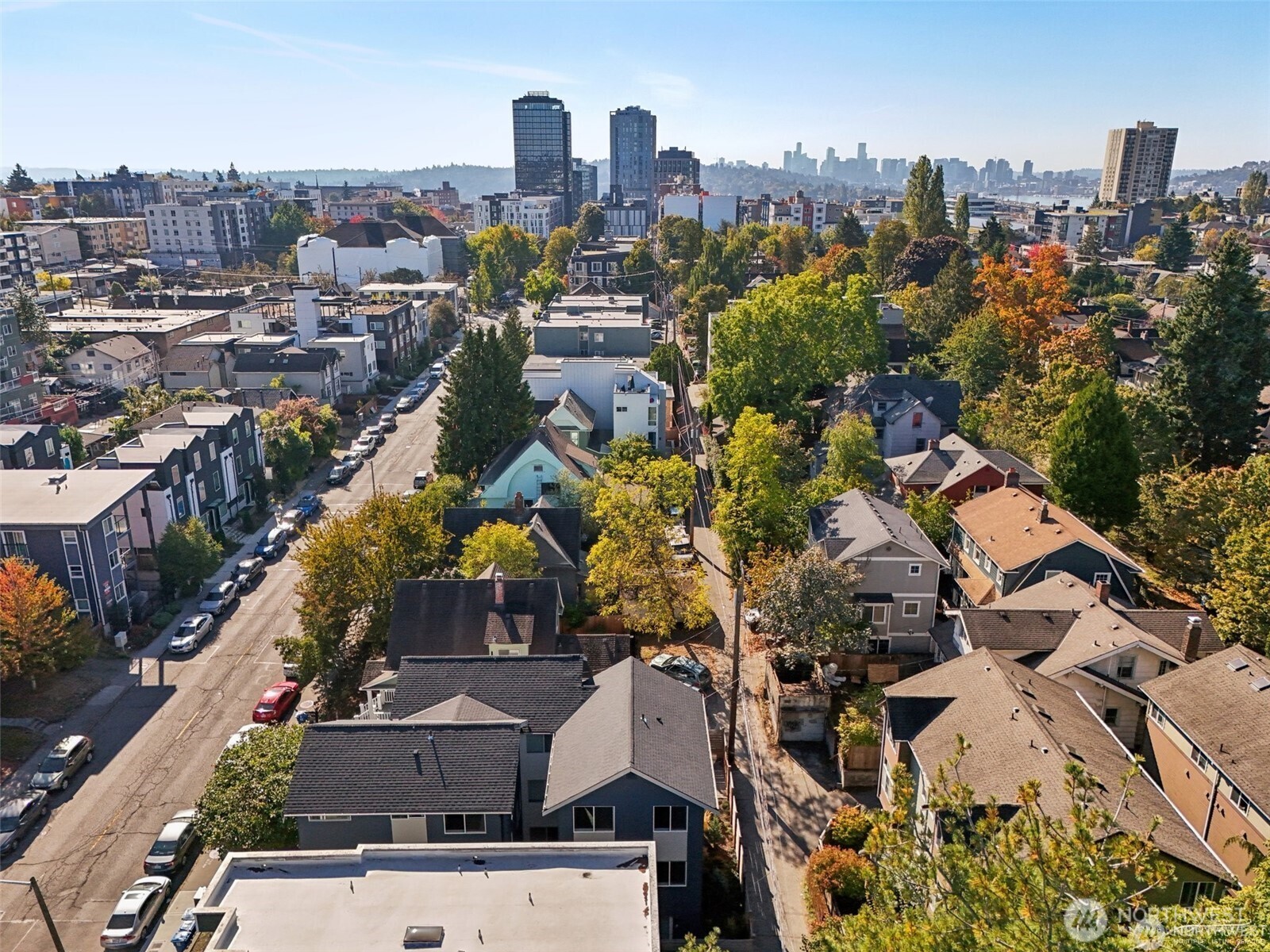 5257 Brooklyn Avenue NE, Seattle, WA 98105