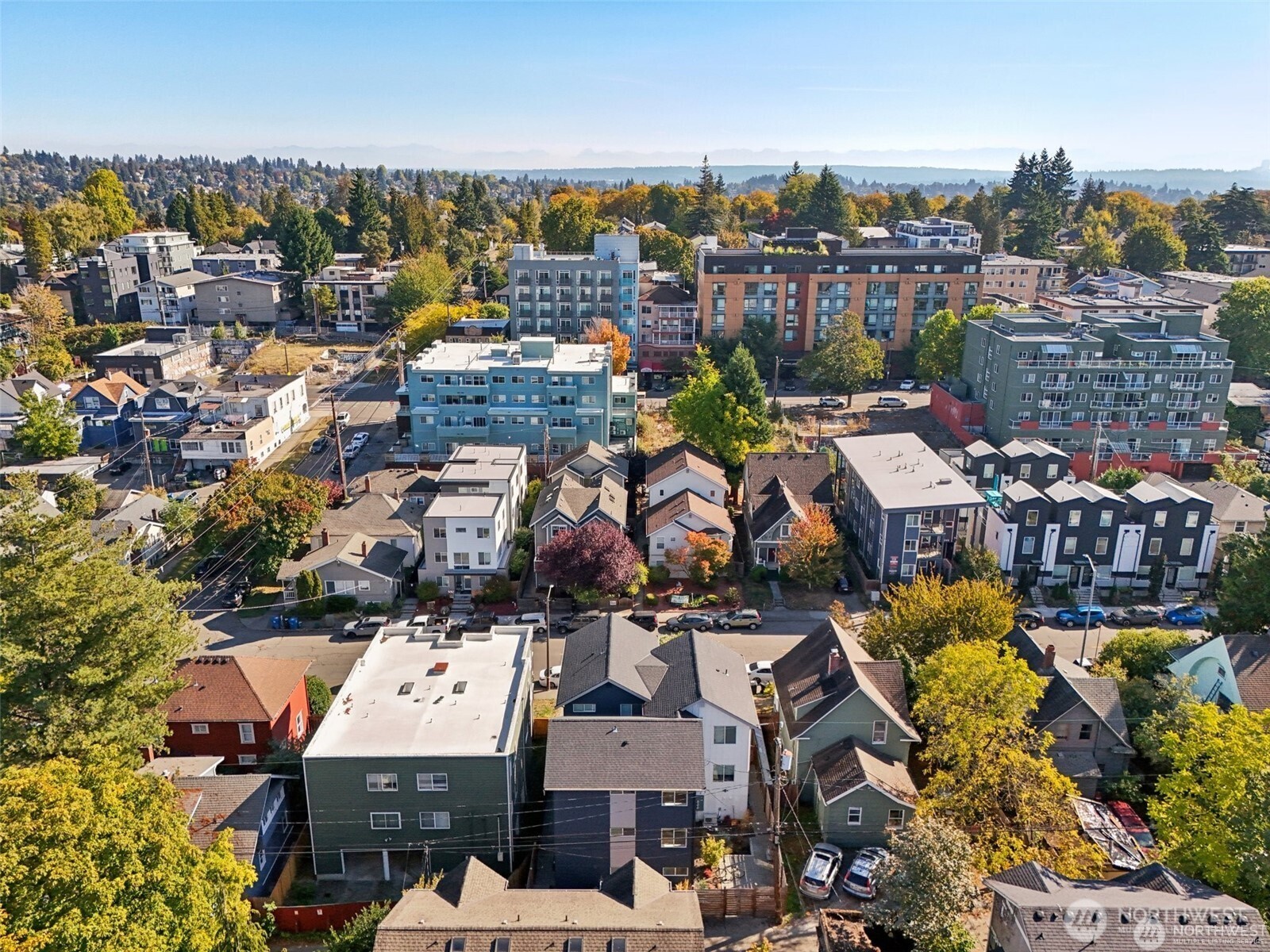 5257 Brooklyn Avenue NE, Seattle, WA 98105