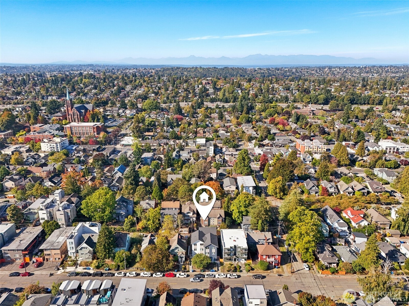 5257 Brooklyn Avenue NE, Seattle, WA 98105