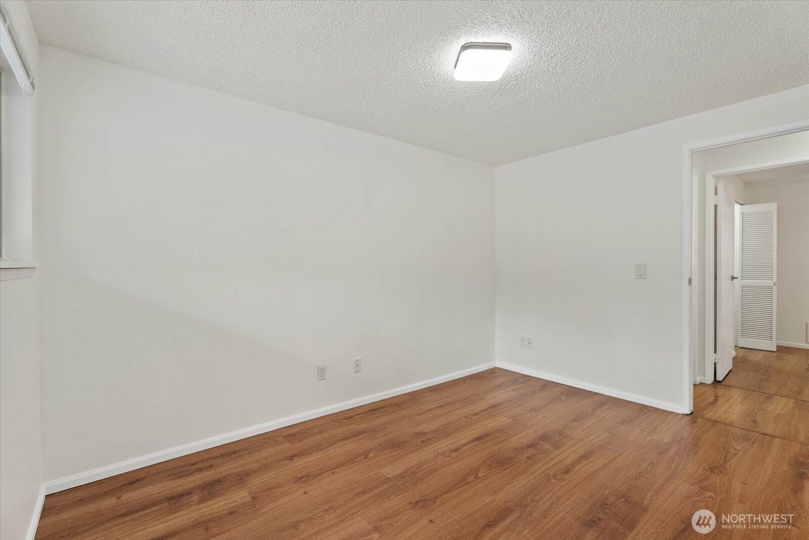 14130 SE 17 Place #C3, Bellevue, WA 98007