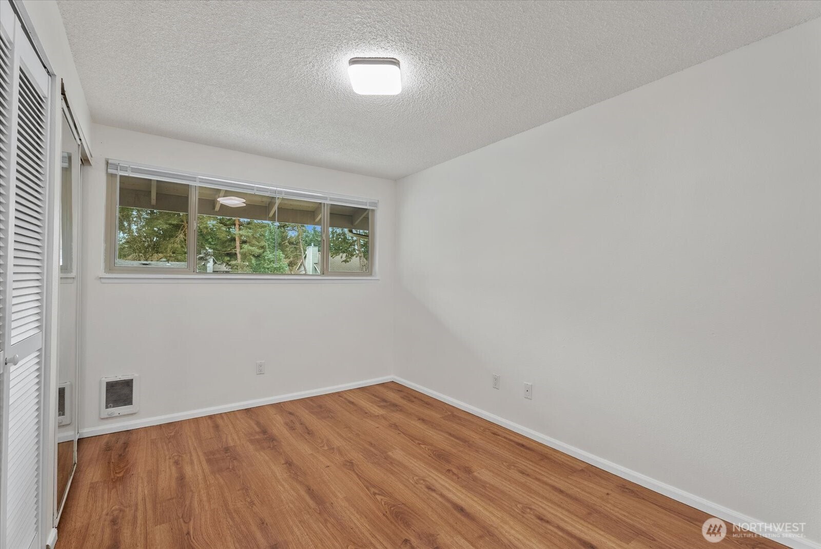 14130 SE 17 Place #C3, Bellevue, WA 98007