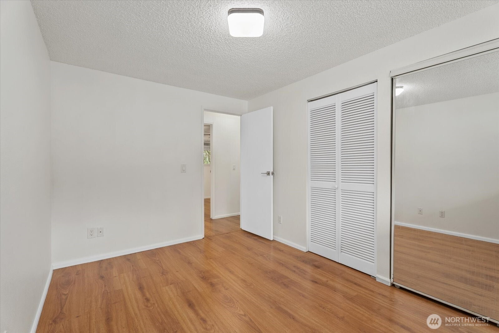 14130 SE 17 Place #C3, Bellevue, WA 98007