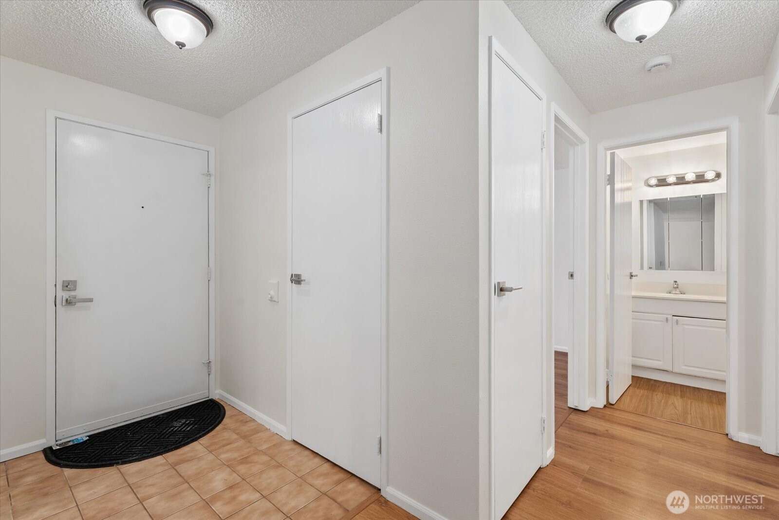 14130 SE 17 Place #C3, Bellevue, WA 98007