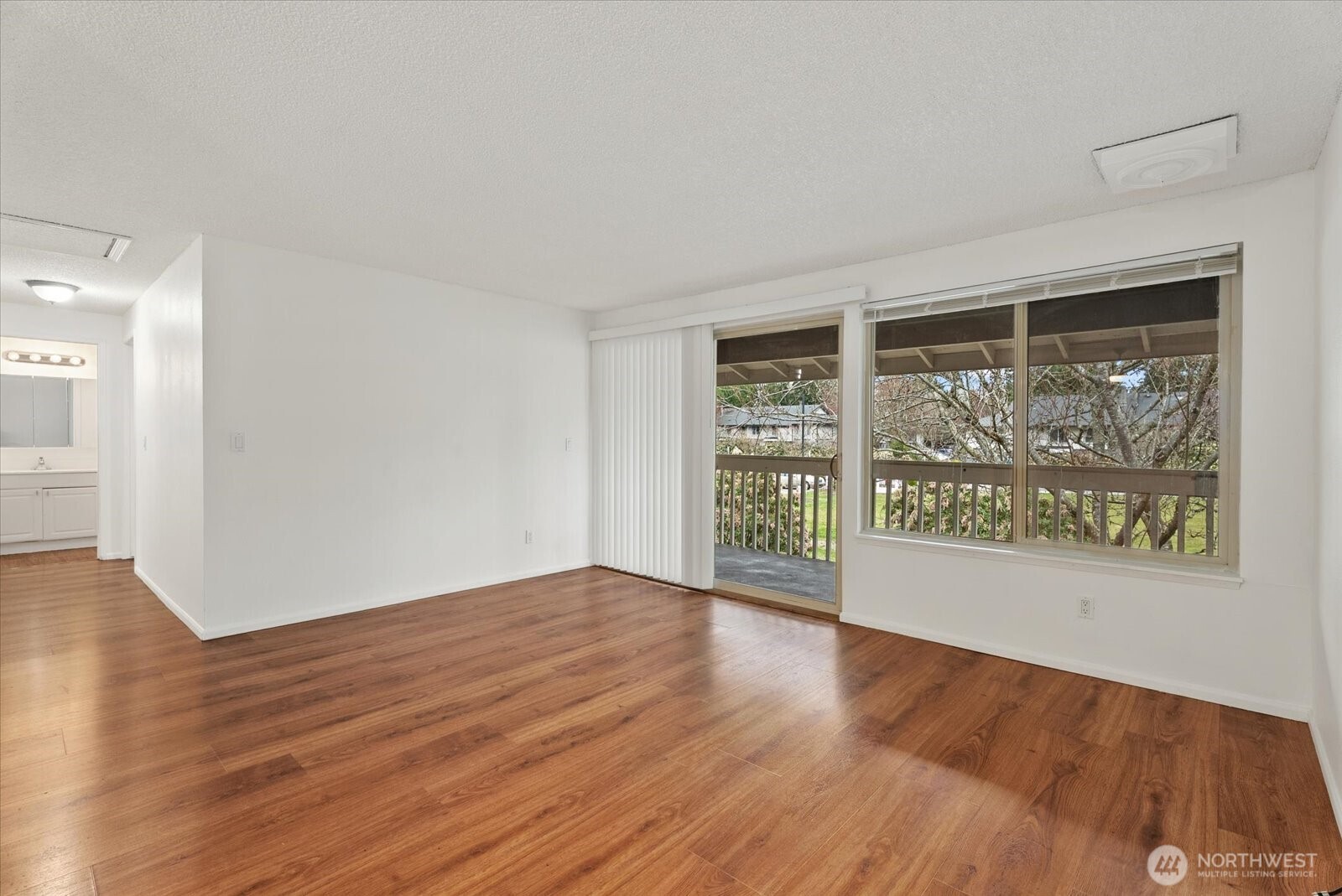 14130 SE 17 Place #C3, Bellevue, WA 98007