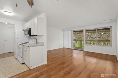 14130 SE 17 Place #C3, Bellevue, WA 98007 - Photo 10