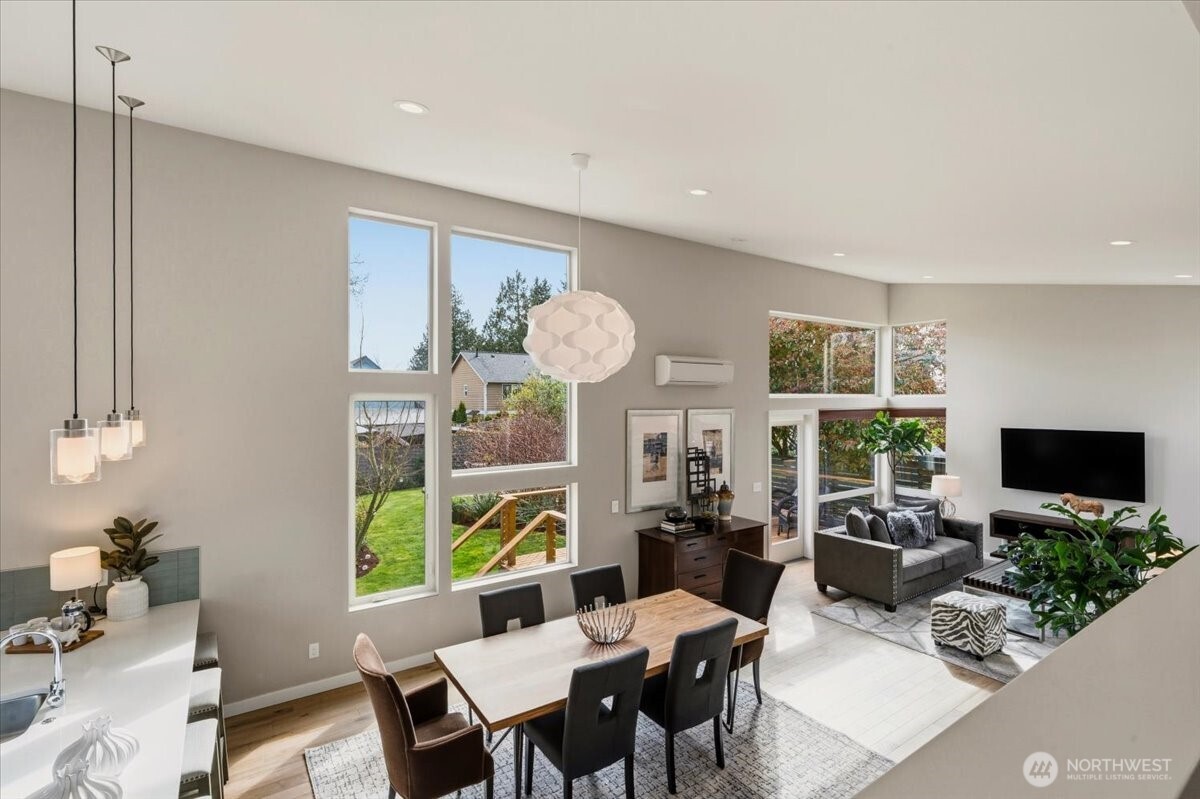 711 N 97th Street , Seattle, WA 98103