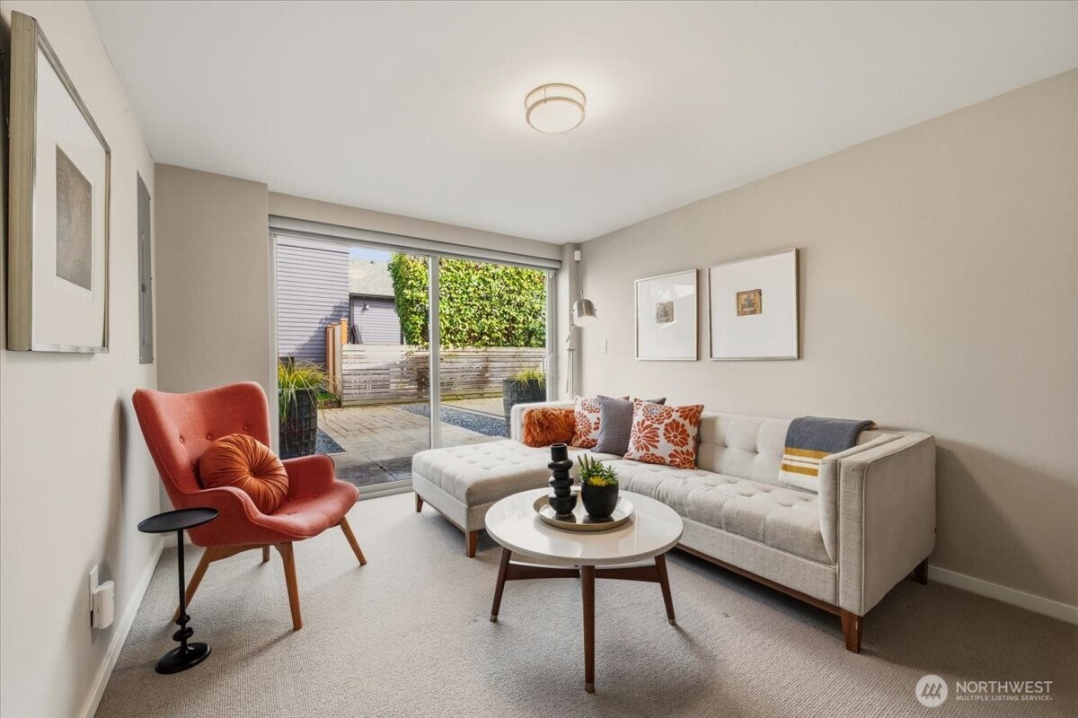 711 N 97th Street , Seattle, WA 98103