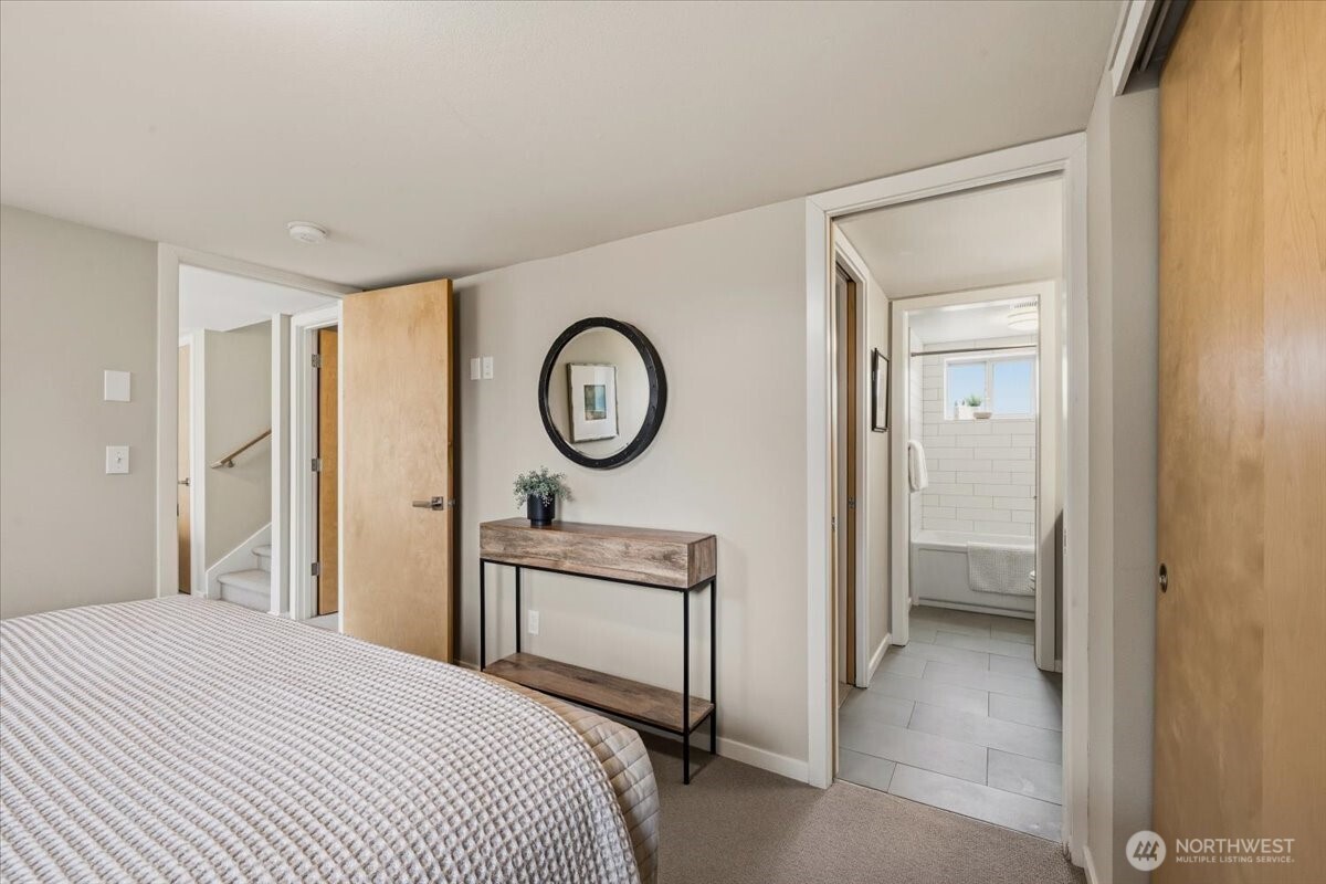 711 N 97th Street , Seattle, WA 98103