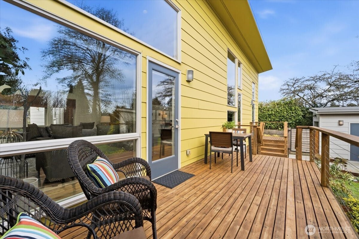 711 N 97th Street , Seattle, WA 98103