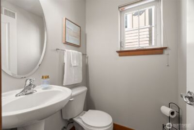 13718 N Midvale Avenue #C, Seattle, WA 98133 - Photo 12