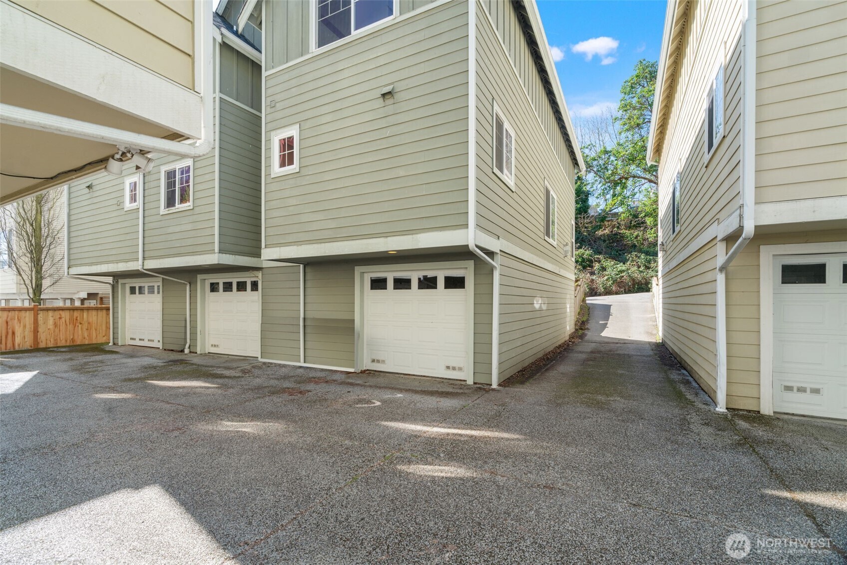 13718 N Midvale Avenue #C, Seattle, WA 98133