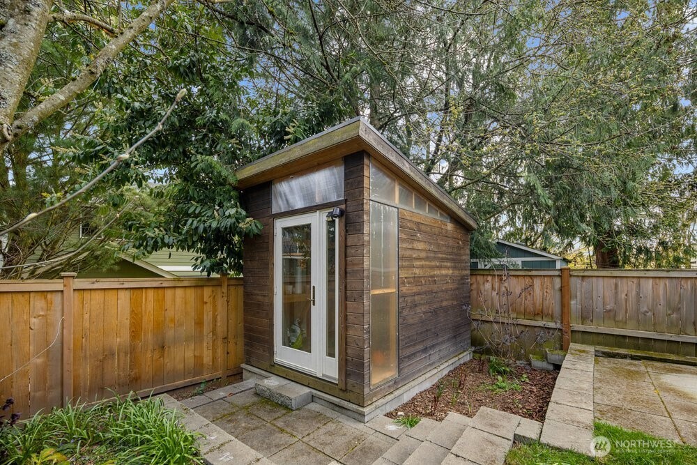 7316 Alonzo Avenue NW, Seattle, WA 98117