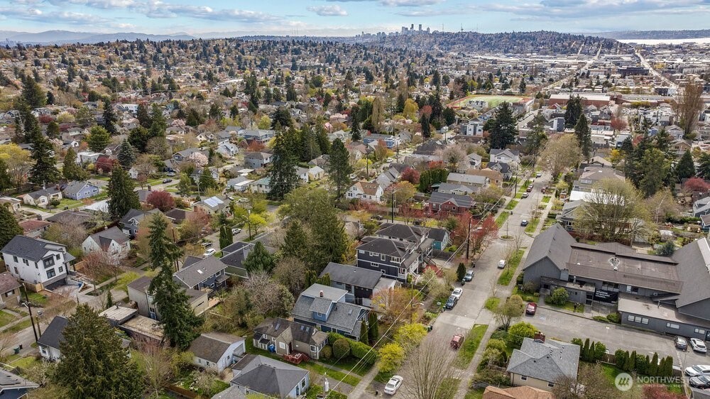 7316 Alonzo Avenue NW, Seattle, WA 98117