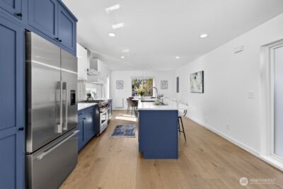 7316 Alonzo Avenue NW, Seattle, WA 98117 - Photo 4