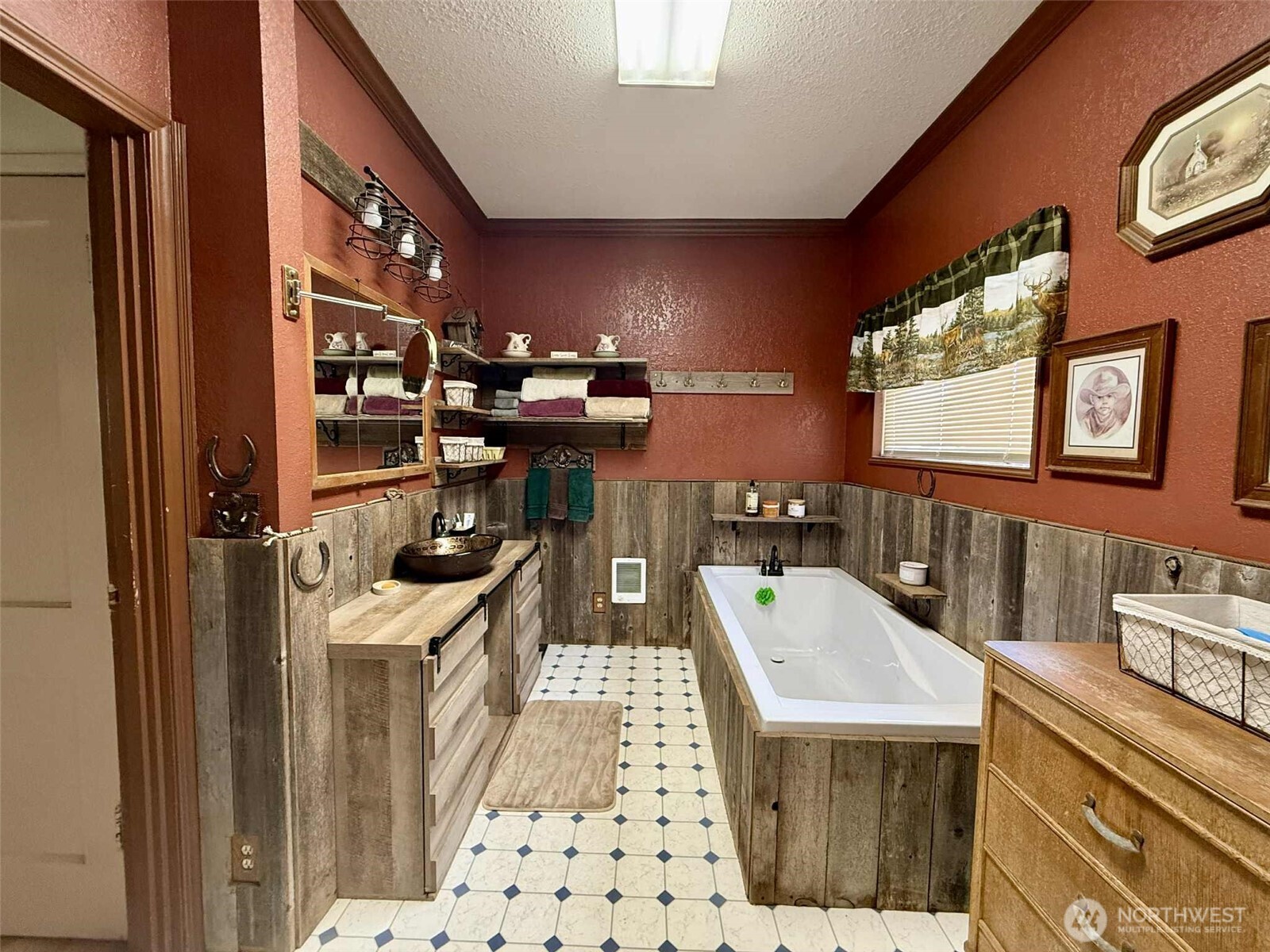 15 S Heise Road , Elma, WA 98541