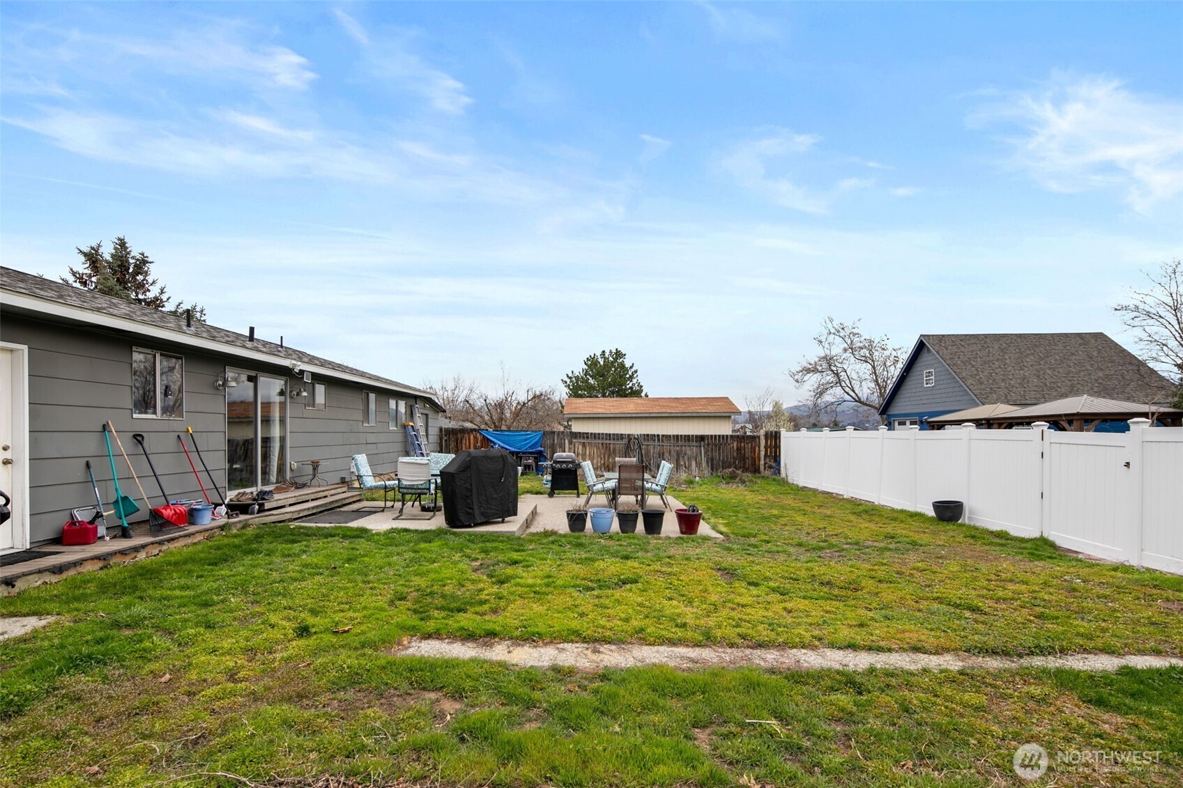 1229 Malaga Avenue , Wenatchee, WA 98801