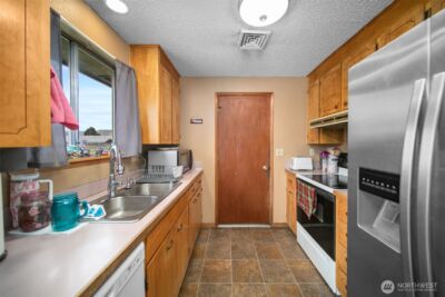 1229 Malaga Avenue , Wenatchee, WA 98801 - Photo 8