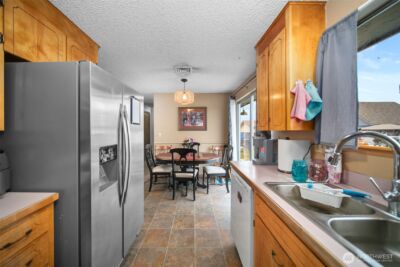 1229 Malaga Avenue , Wenatchee, WA 98801 - Photo 9