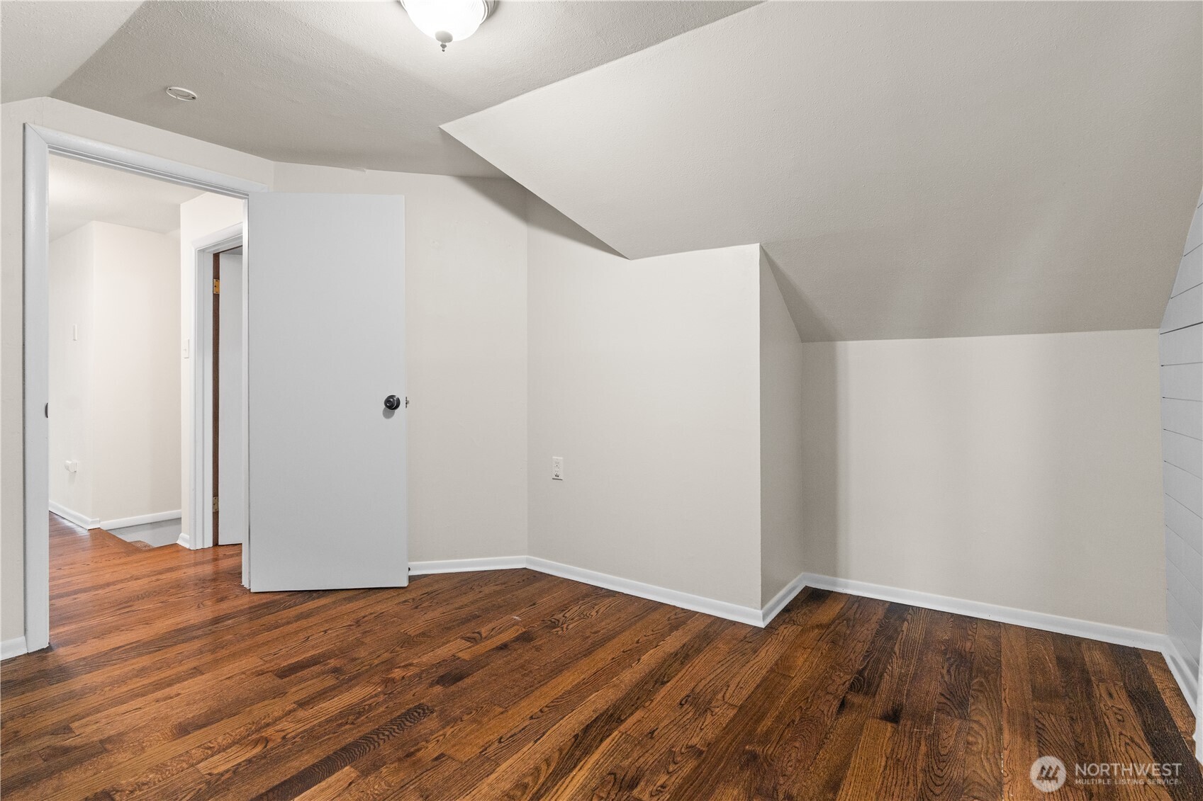 6630 S Warner Street , Tacoma, WA 98409